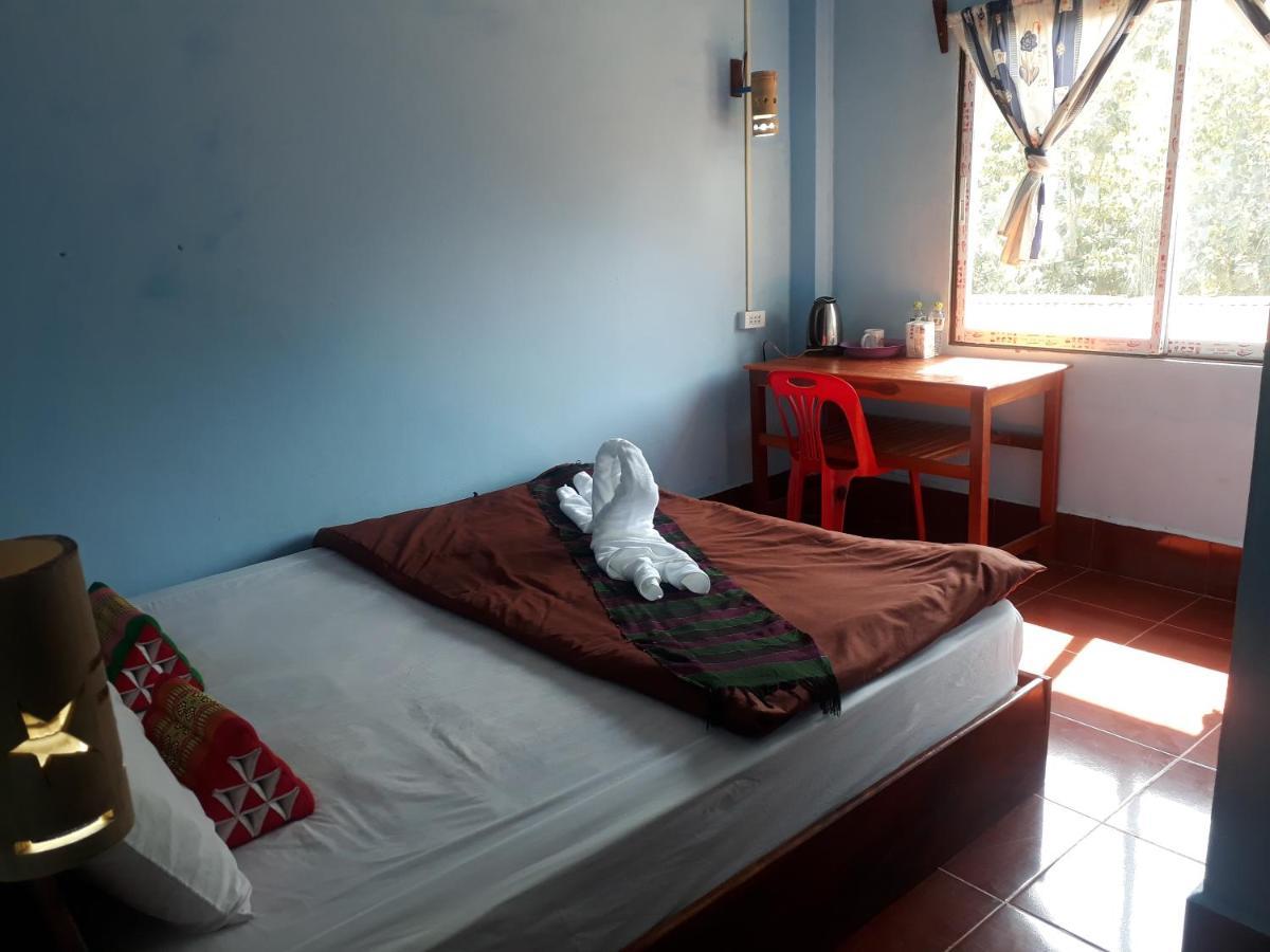 Lamorn Guesthouse Нонгкио Экстерьер фото