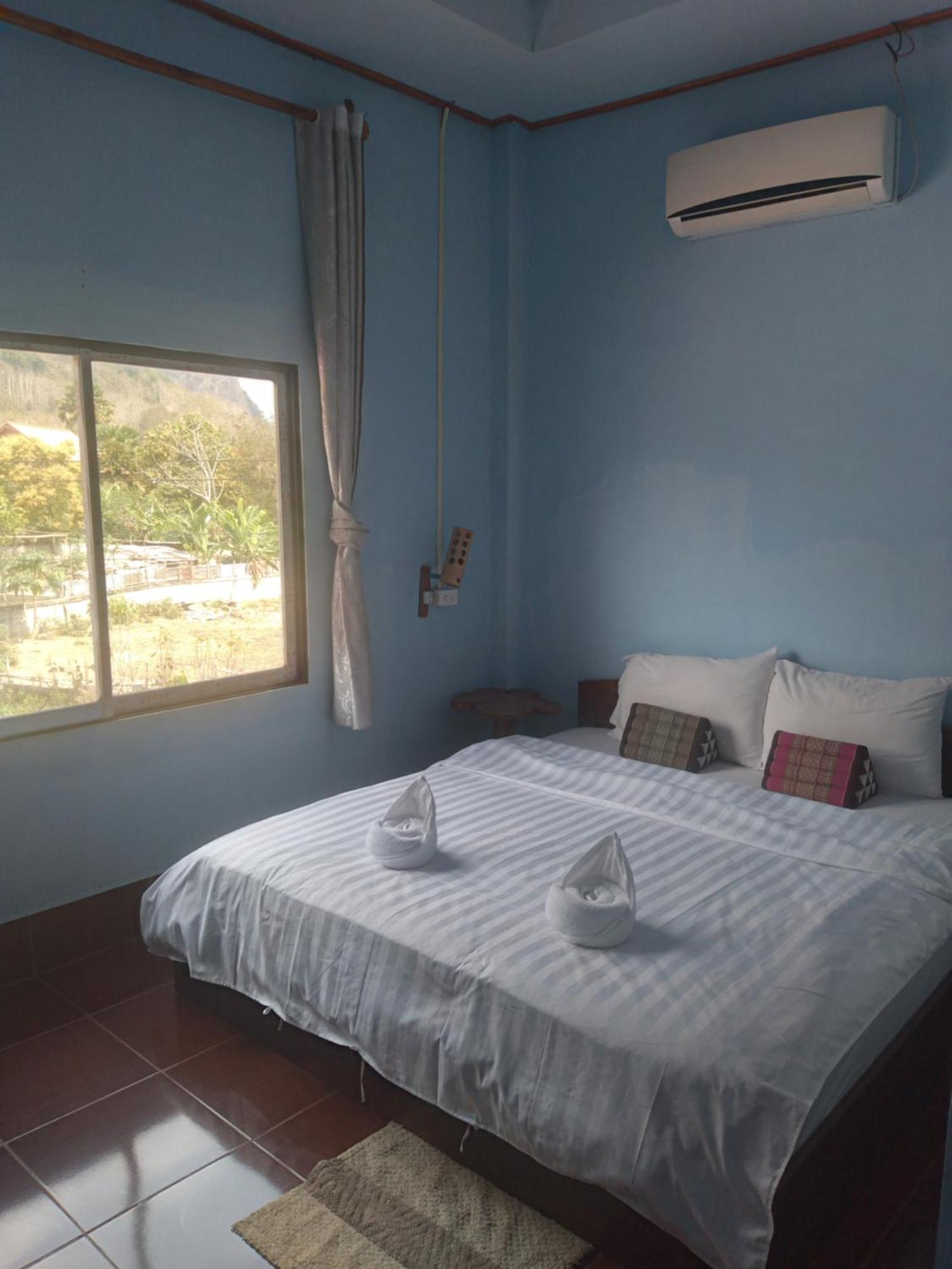 Lamorn Guesthouse Нонгкио Номер фото